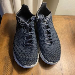 Nike Free Inneva Sneakers